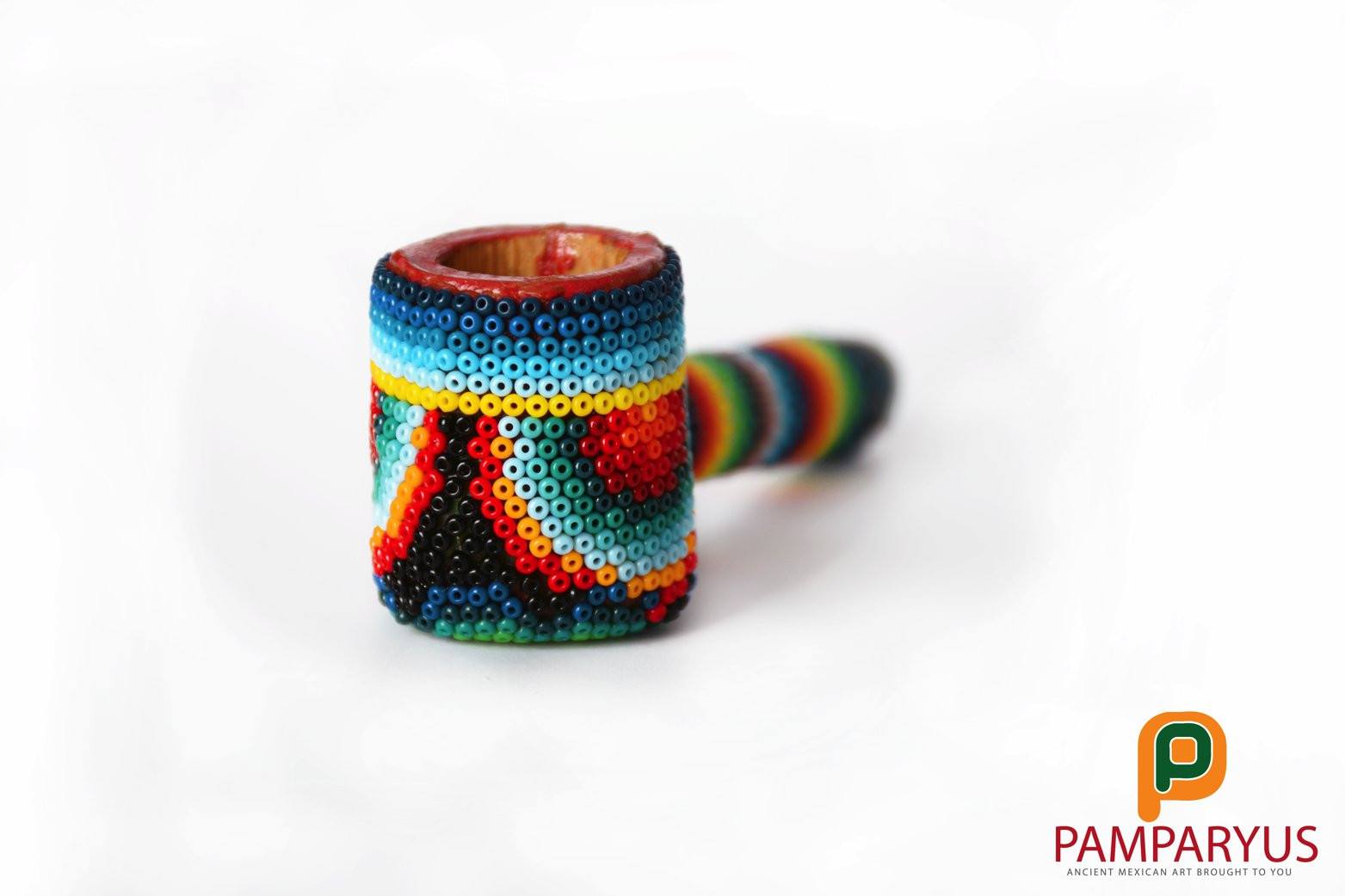 Pipa de madera Huichol Arte Huichol - Pamparyus 