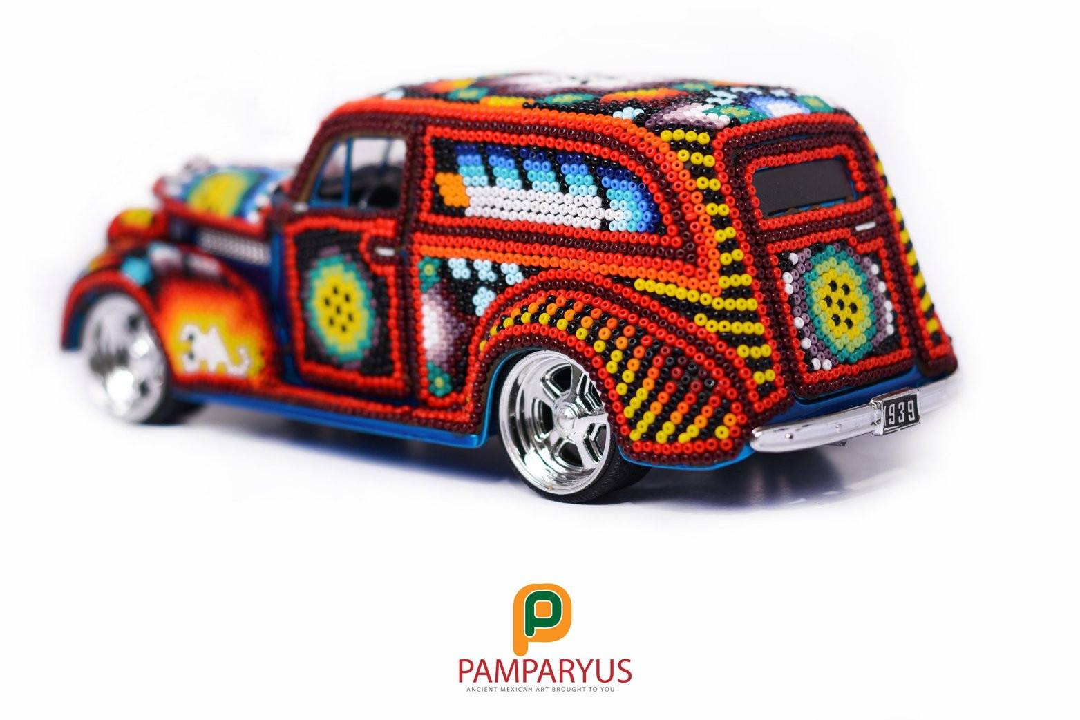 1940 Beaded Huichol Ford Sedan Arte Huichol - Pamparyus 
