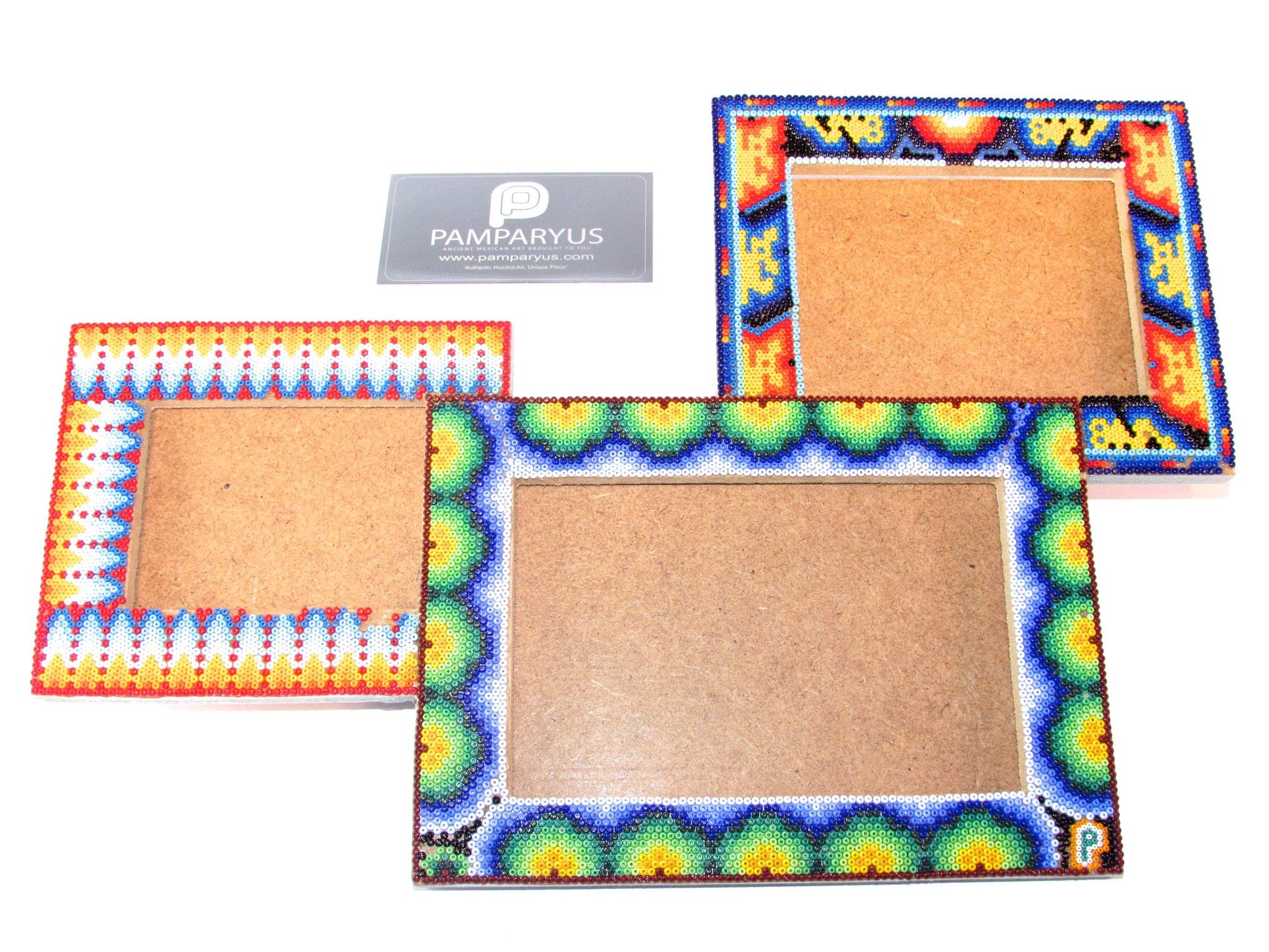 Porta Retrato de tres divisiones Arte Huichol - Pamparyus 