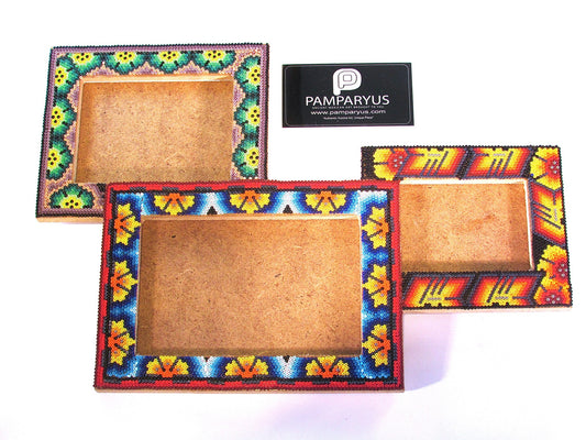 Porta Retrato de tres divisiones Arte Huichol - Pamparyus 